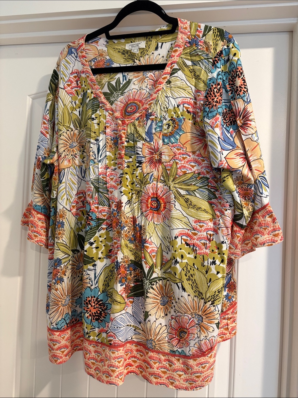 Women's Floral V-Neck Blouse - Multi-Color